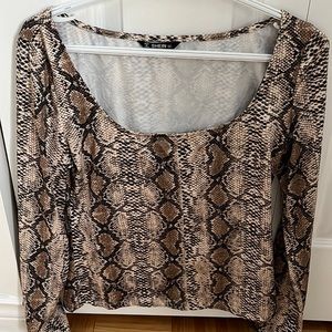 Chandail manche longue  avec grand col